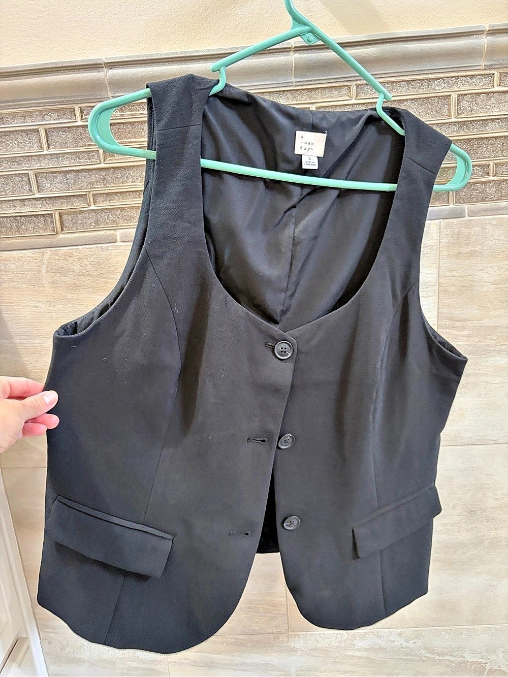 a new day Tailored Layering Button-Down Vest Black, Large